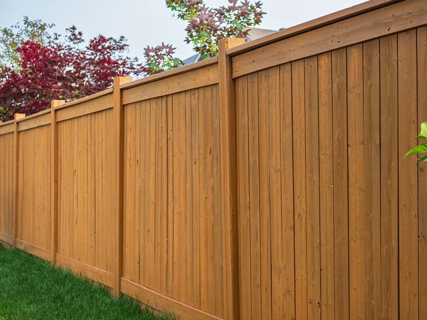 Read more about the article How To Pick Which Fence Is Right for Your Yard